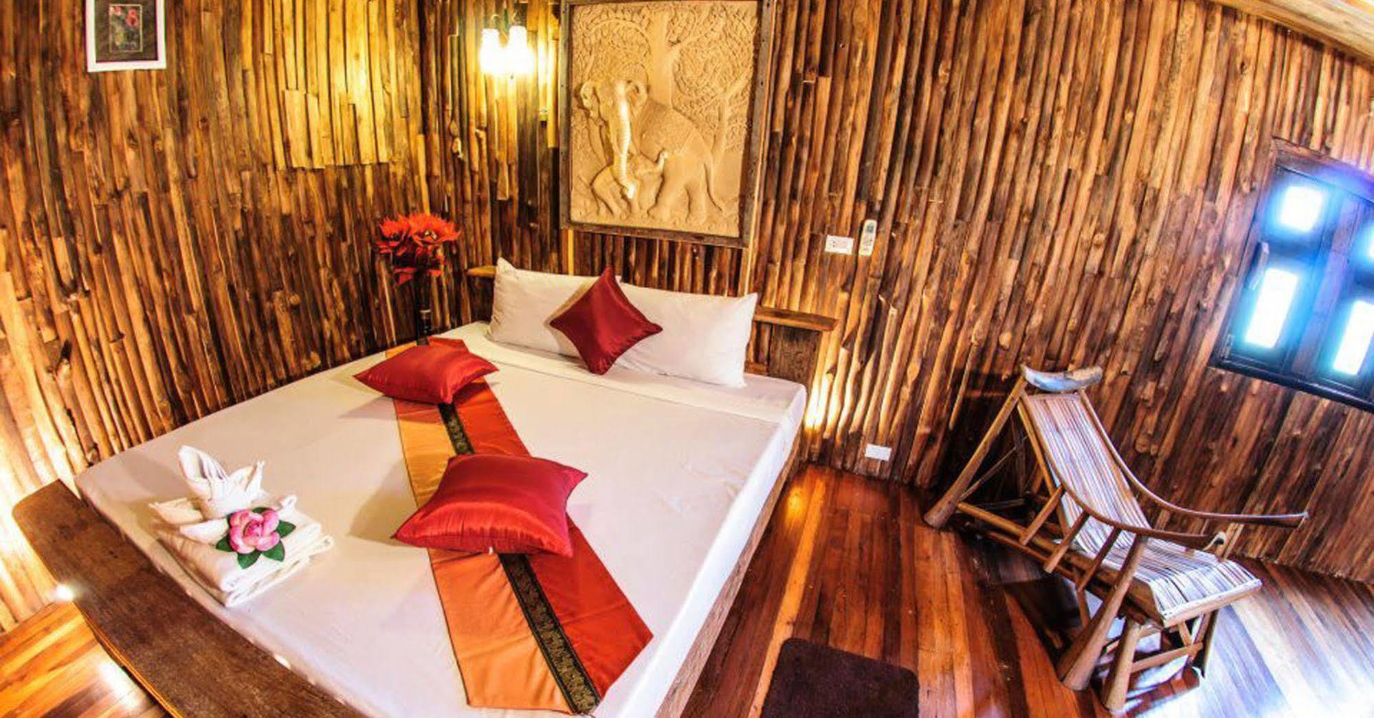 Chart Trip Resort Nakhonratchasima Eksteriør billede