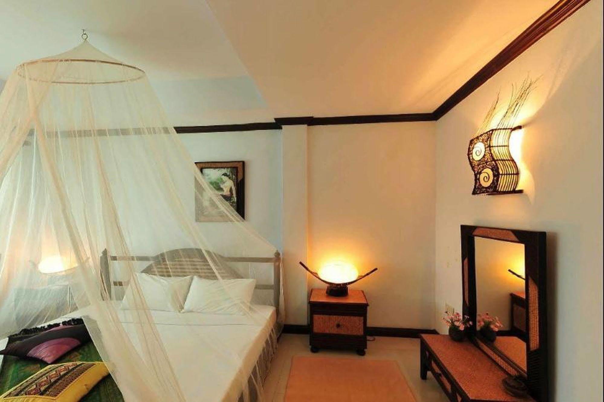 Chart Trip Resort Nakhonratchasima Eksteriør billede